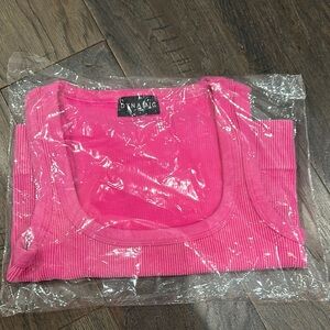 Dynamic Women's Pink Tank Top